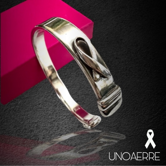 UNOAERRE Until there’s A Cure sterling silver cuff bracelet - Picture 1 of 13